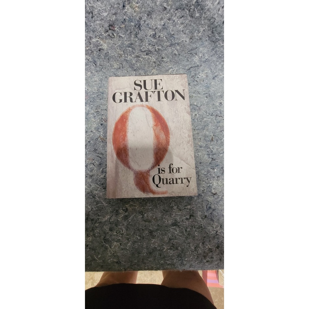 Q is for Quarry‎ by Sue Grafton
